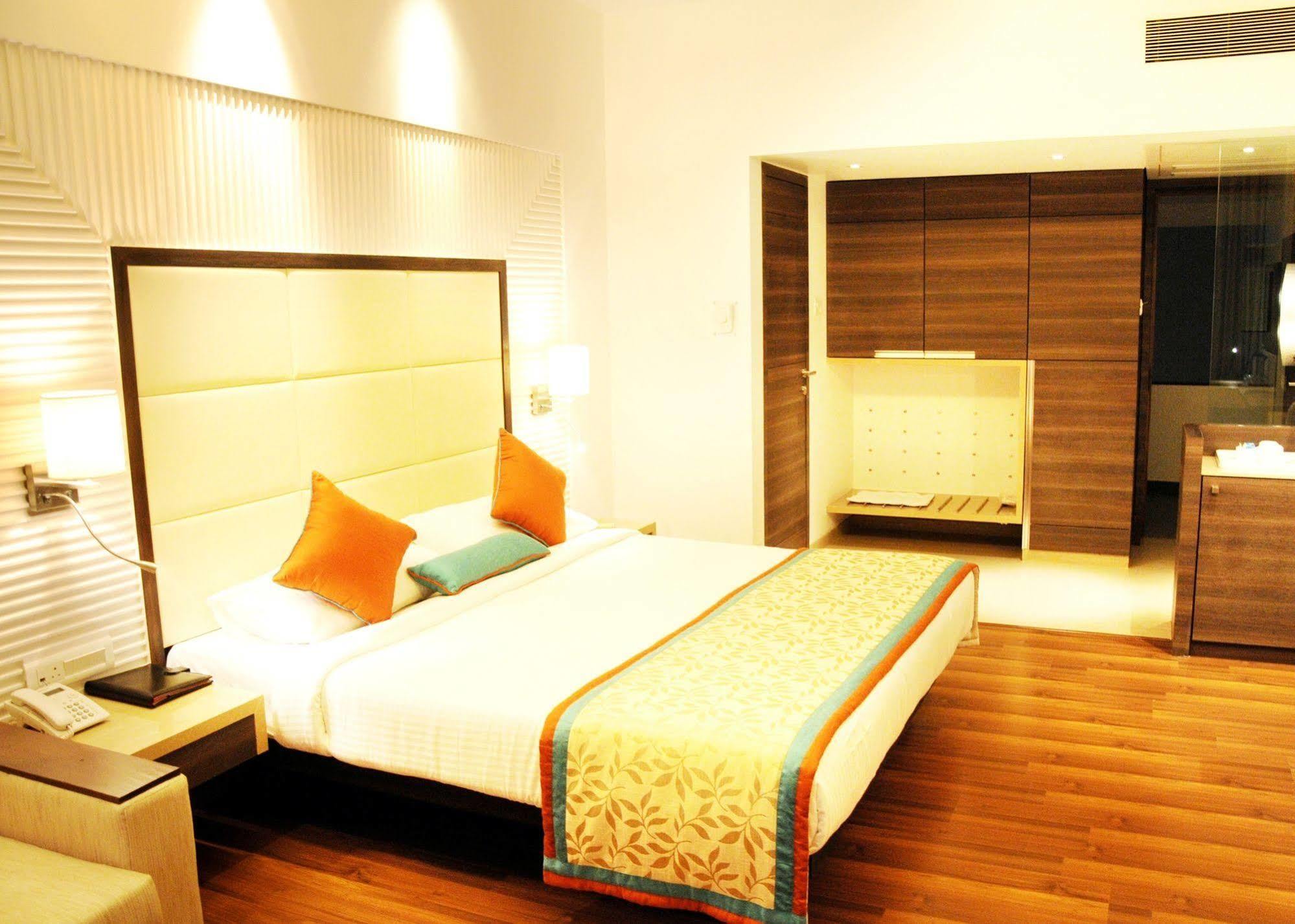 Hotel Moti Mahal Mangaluru Exterior foto