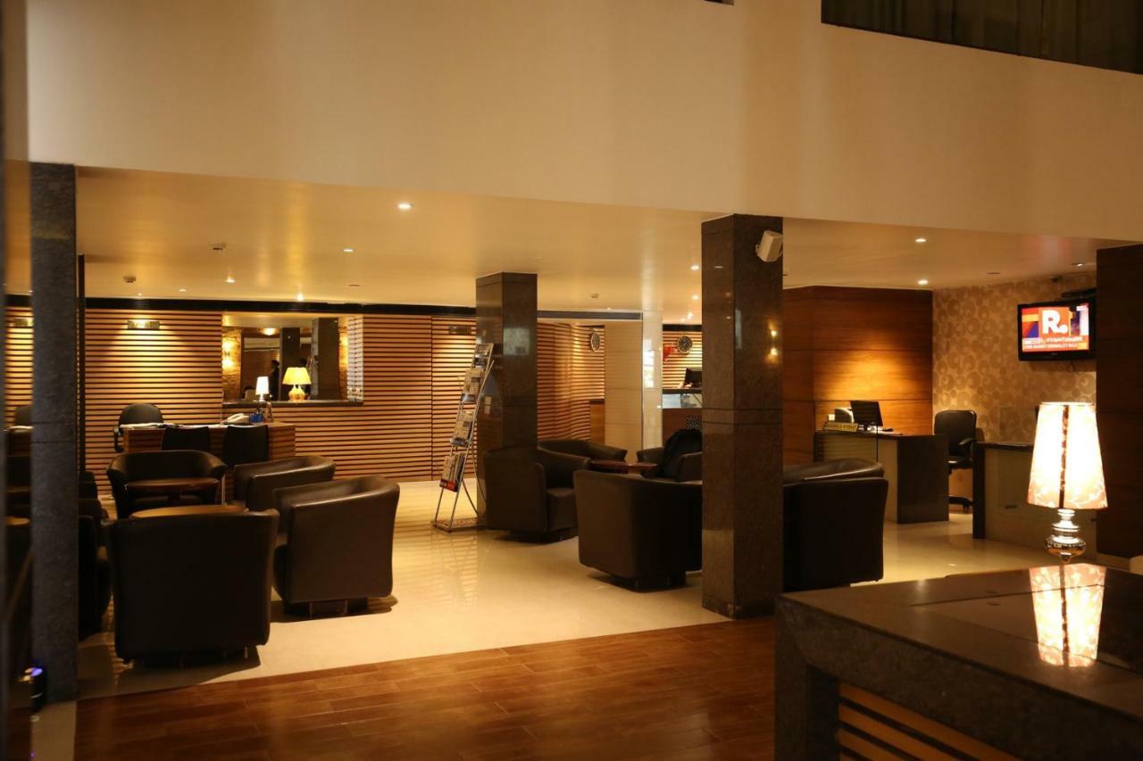 Hotel Moti Mahal Mangaluru Exterior foto